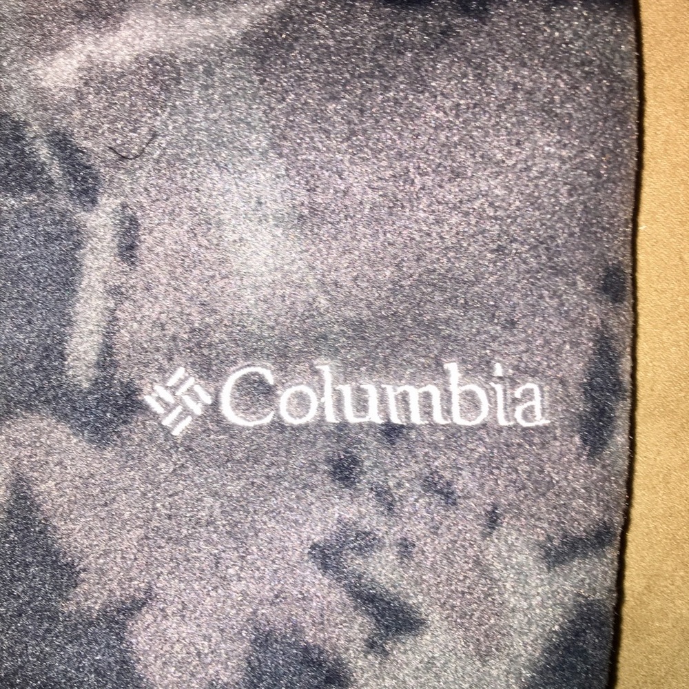 Awesome NWT Columbia fleece vest☃️ - Picture 3 of 5